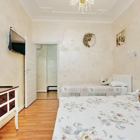 L&s Jacuzzi Apartment Rom